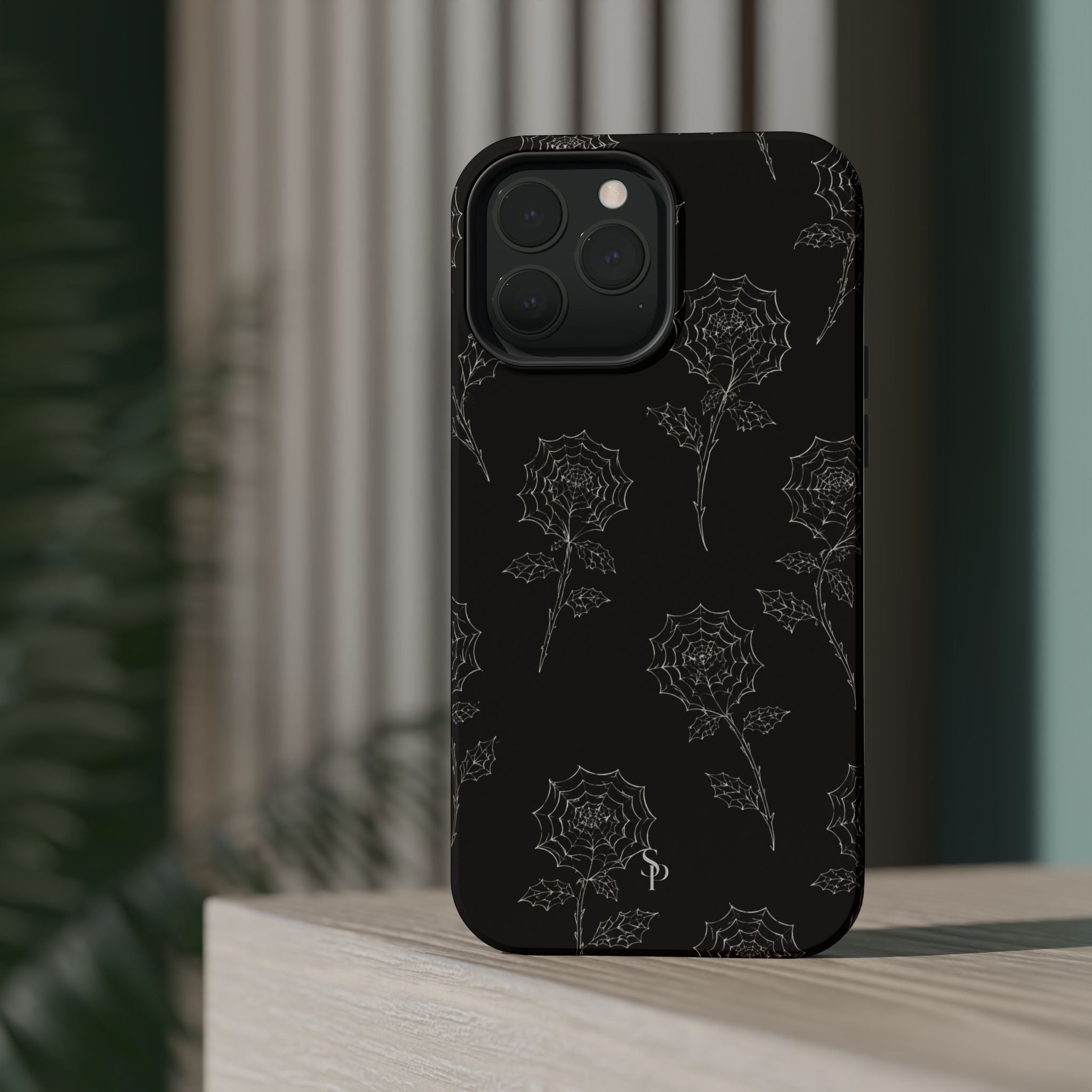 Web of Roses Magnetic Impact-Resistant Phone Case