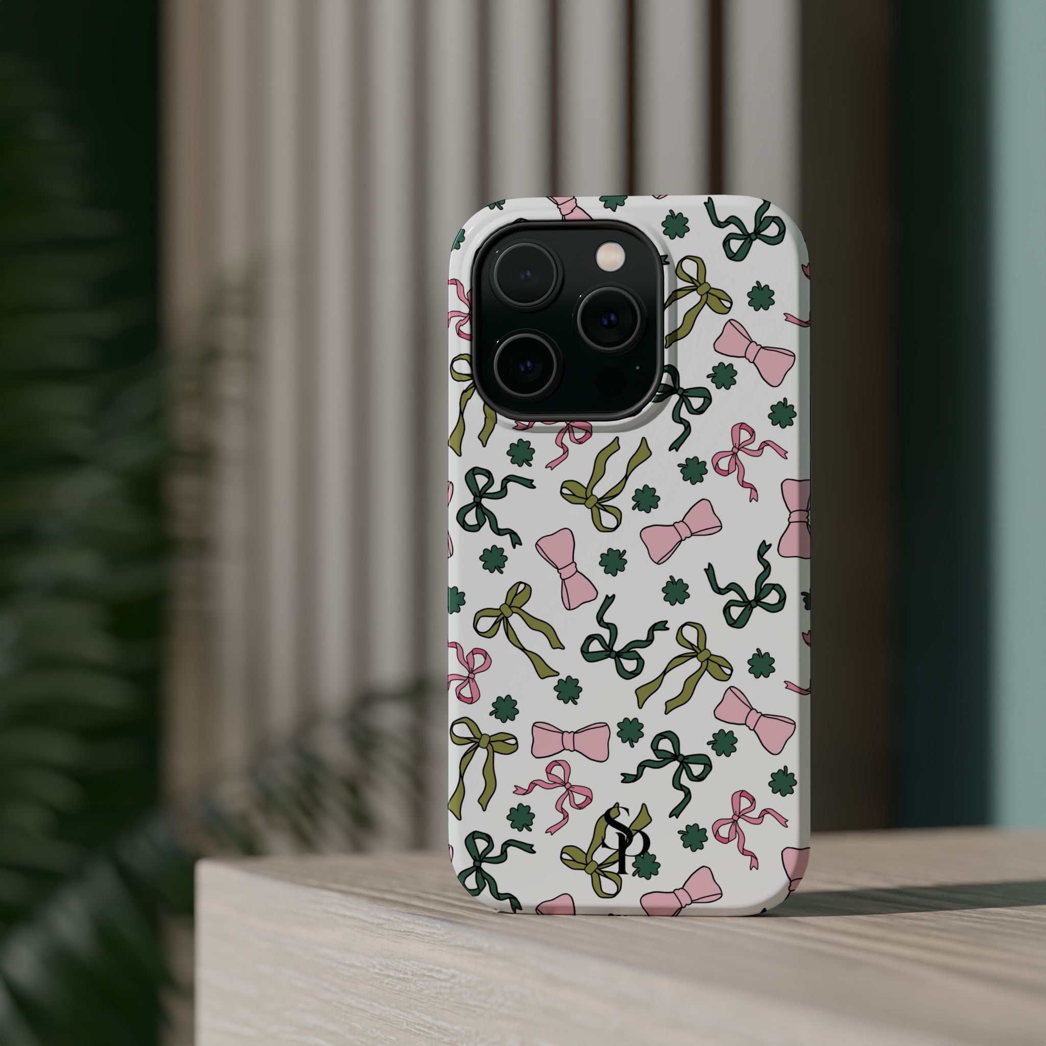 Bows and Shamrocks Magnetic Phone Case