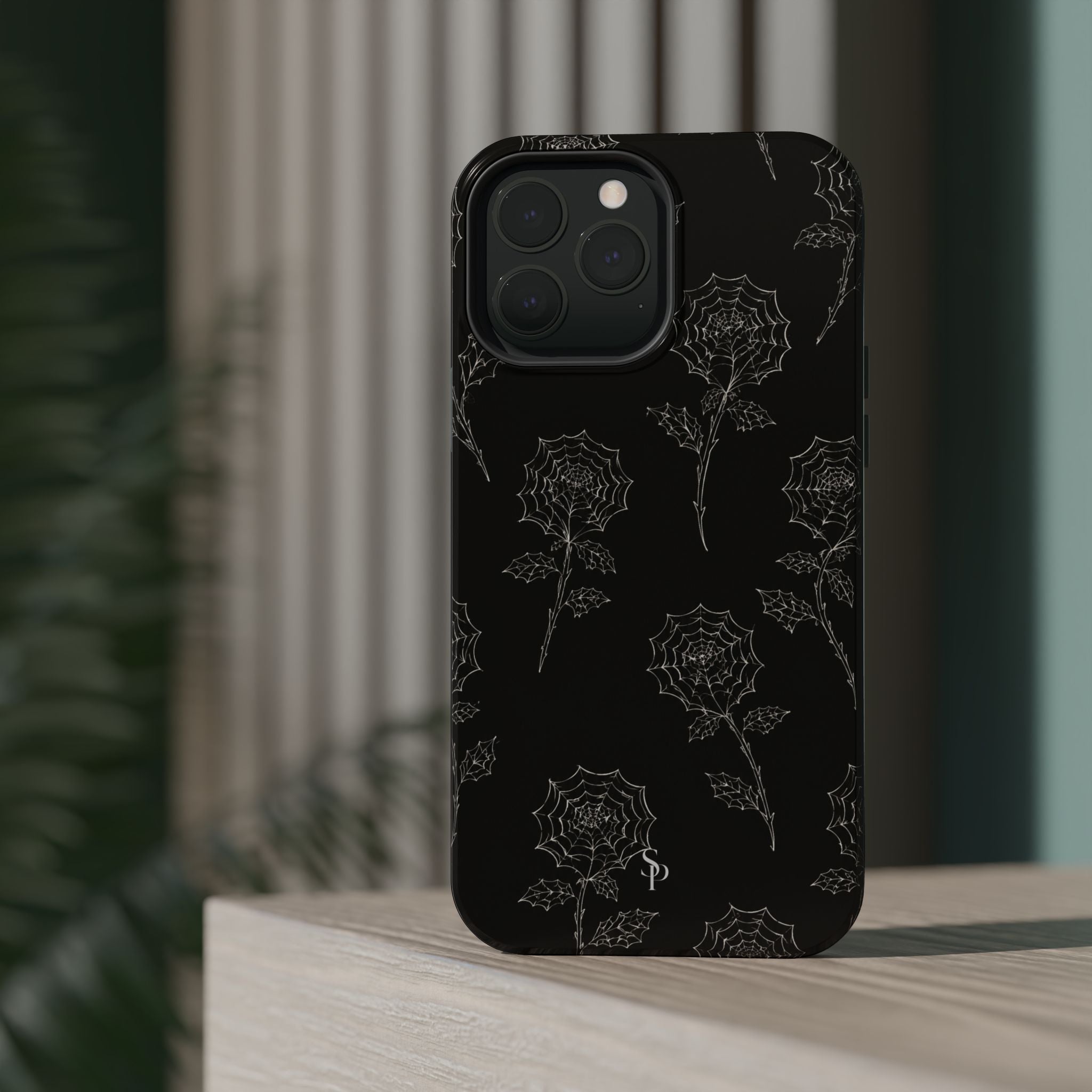 Web of Roses Magnetic Impact-Resistant Phone Case